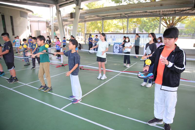 匹克球熱潮走進校園! 台中3場體驗活動吸引300人次參與