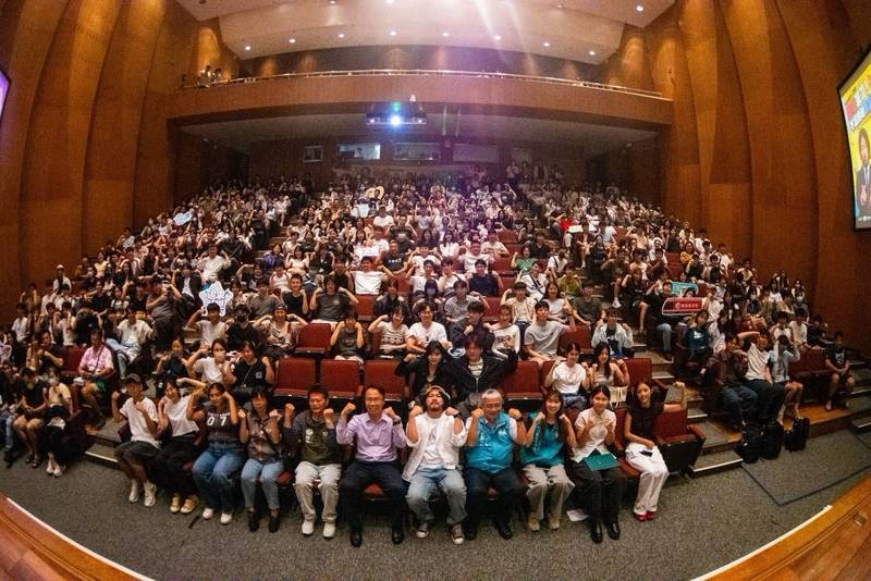 「壯壯來了！不正經地說正經事」 青年職涯名人講座中正大學登場　540人報名熱烈響應
