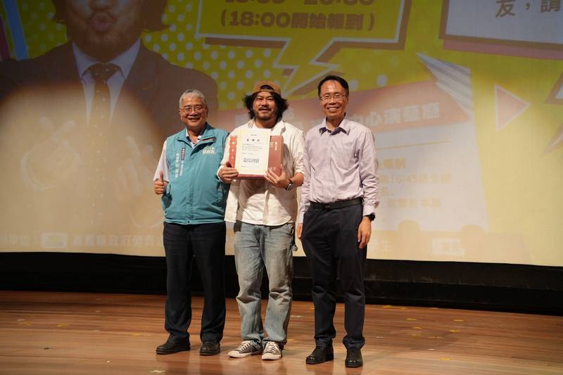 「壯壯來了！不正經地說正經事」 青年職涯名人講座中正大學登場　540人報名熱烈響應