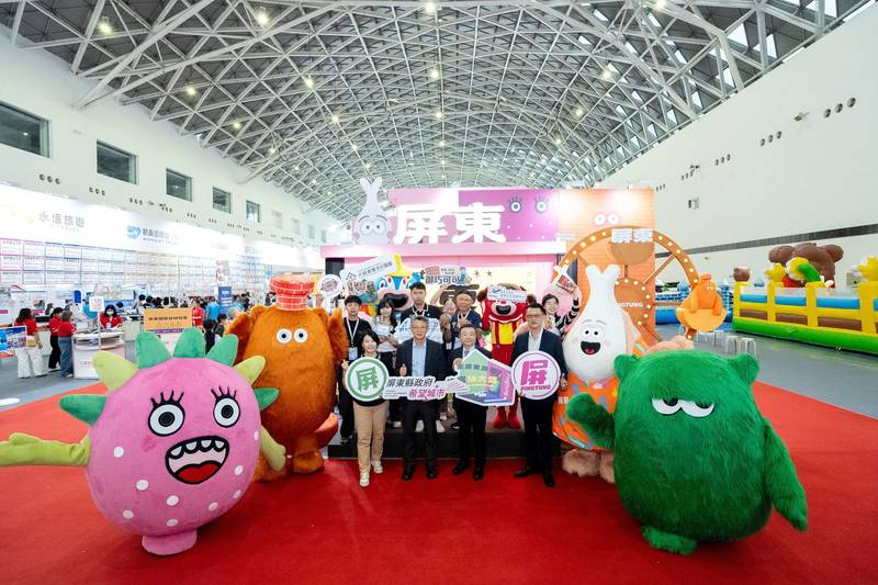 屏東館亮相高雄冬季旅展 南國四寶、金鑰獎旅宿邀請民眾暢遊南國