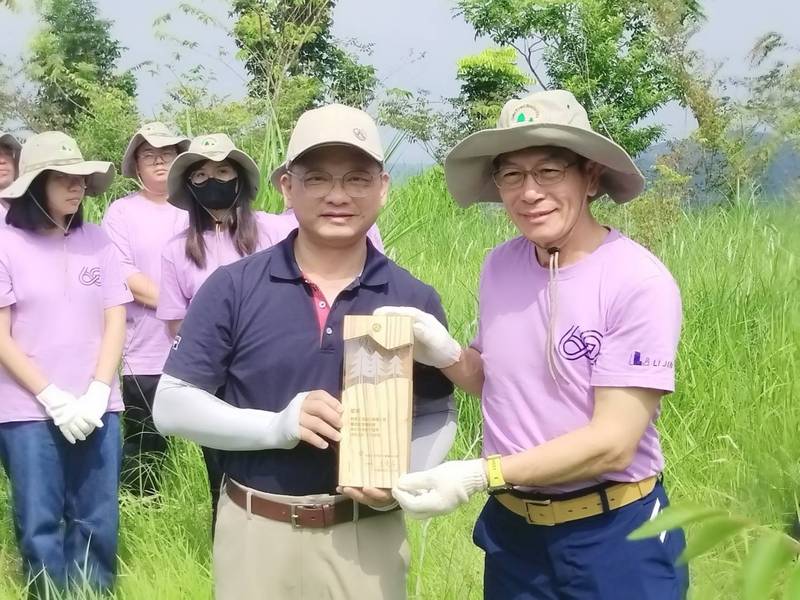不只種樹，更要護林！利晉工程體驗造林撫育 實踐環境共好