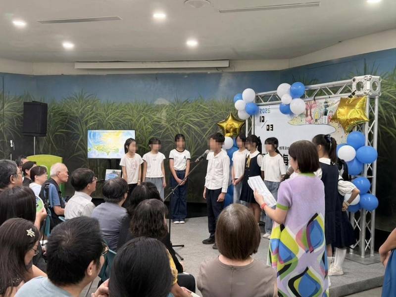 高雄興糖國小手繪糖的故事 台糖發行再敘百年糖業歷史