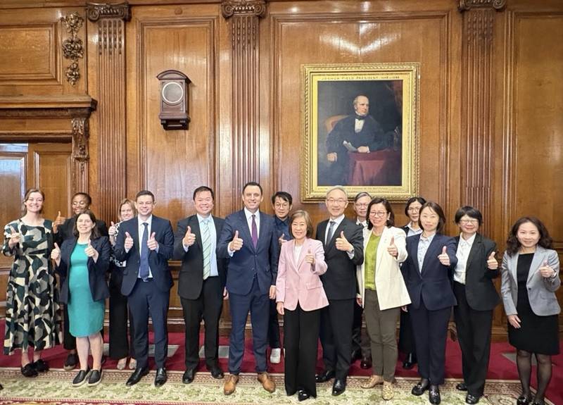 臺英經貿對話會議 深化供應鏈及關鍵領域合作