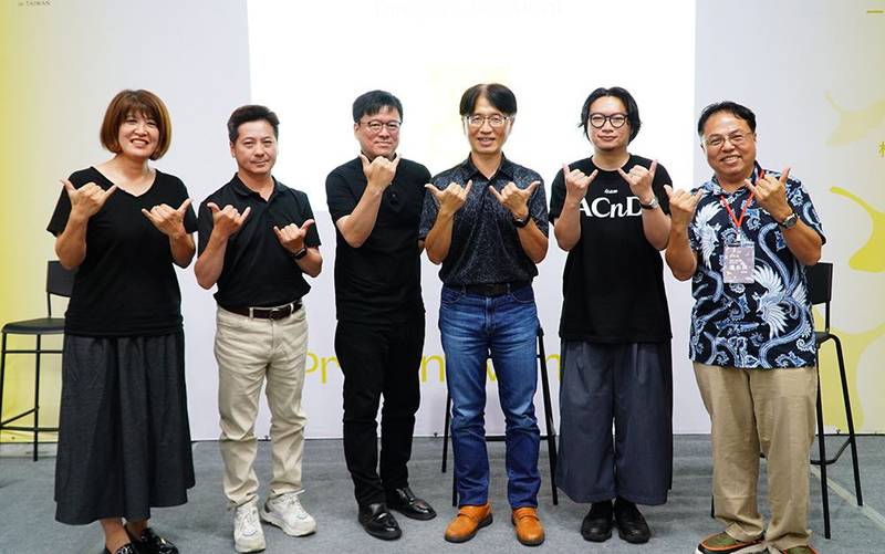 屏東客庄品牌共好計畫 亮相台灣卓越印刷設計展