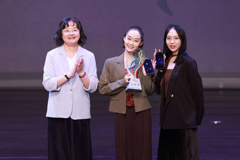「2026舞躍大地舞蹈創作比賽」邱柏盛《某刻》勇奪金牌獎   25組原創舞作競鋒
