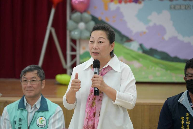 歡慶家政70載 縣長徐榛蔚走訪壽豐鄉農會、玉溪農會聯合成果展