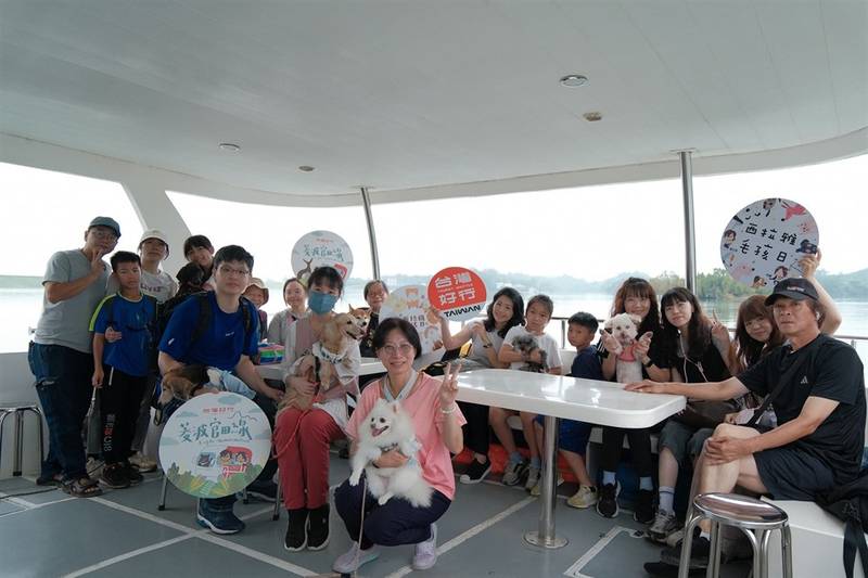 響應10/4世界動物日! 西拉雅台灣好行攜手惠光導盲犬學校 打造無障礙小旅行