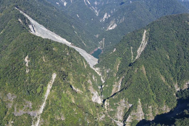 115年10月4日 萬里溪堰塞湖現況資訊