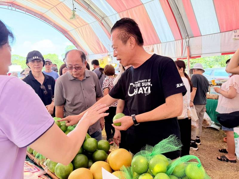 百大青農齊聚番路柿子節，兩天吸引近10萬人次共享秋日好柿