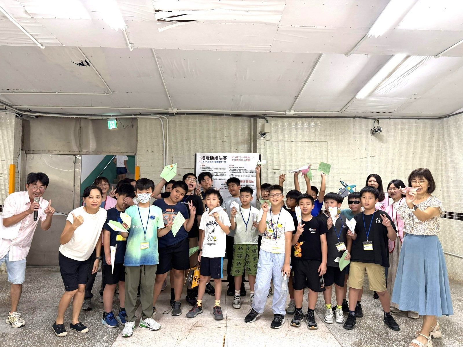 西湖國小-讓夢想衝上雲霄！西湖國小圖書館辦全校紙飛機大賽