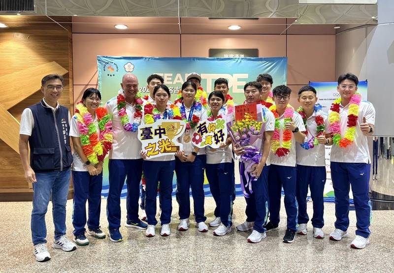亞運台中之光累計4銀5銅! 運動局長親赴機場迎自由車「最速女團」榮耀歸來