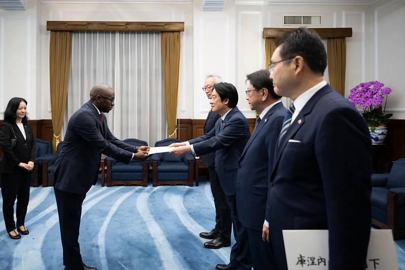 總統接受史瓦帝尼王國新任駐臺大使呈遞到任國書　盼持續深化臺史夥伴關係　為雙方人民創造更多福祉