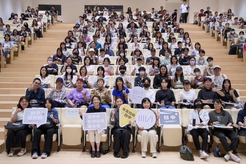 「台中拍講堂」年度最終場人氣爆棚　斜槓才女林予晞綠美圖開講