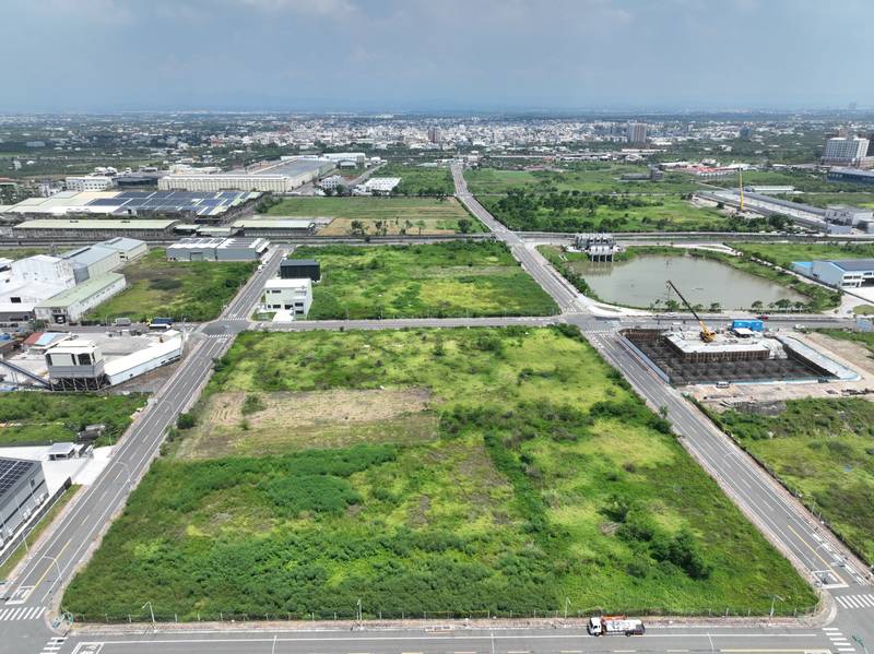 115年第3次市地重劃區抵費地暨第4次標售區段徵收剩餘可建築用地聯合標售順利完成開標