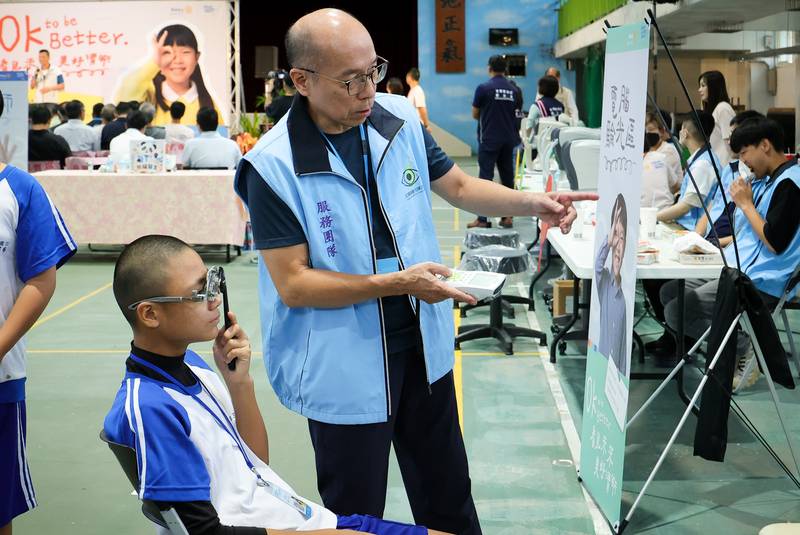 扶輪愛心深耕蘭陽！「OK to be better 看見未來美好清晰」台北市忠孝扶輪社攜手國內外夥伴 推動宜蘭偏鄉視力守護