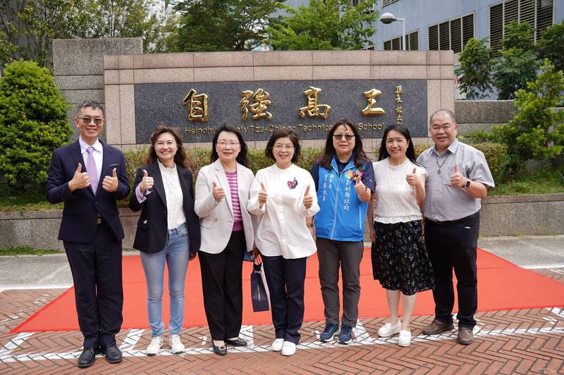 竹縣自強高工揭牌暨校舍落成 第二期接棒打造8.2億「技職培育基地」