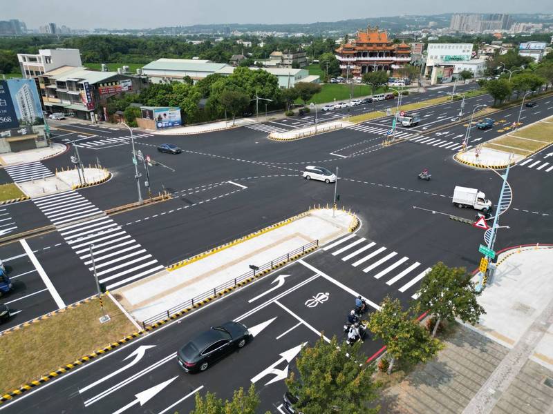 環中路、黎明路80公尺大路口改造完工!中市建設局斥資1,950萬打造人本安全通行環境