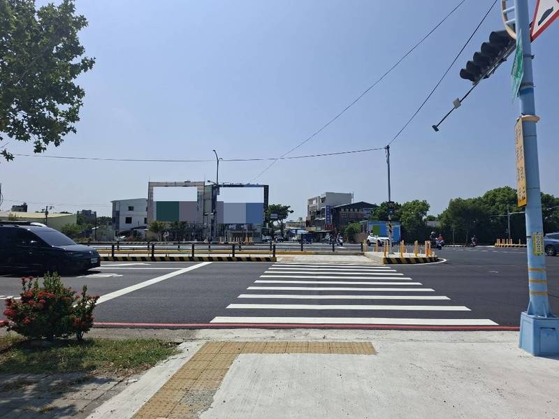 環中路、黎明路80公尺大路口改造完工!中市建設局斥資1,950萬打造人本安全通行環境