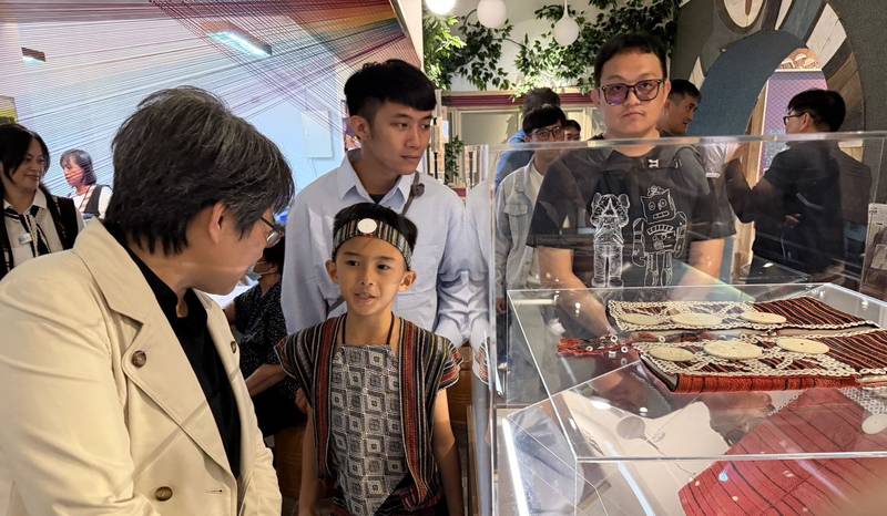 從文物找回人的名字《Tnunan循物而返,相繫共生》特展 循30餘件臺博藏品重現南澳泰雅人群像