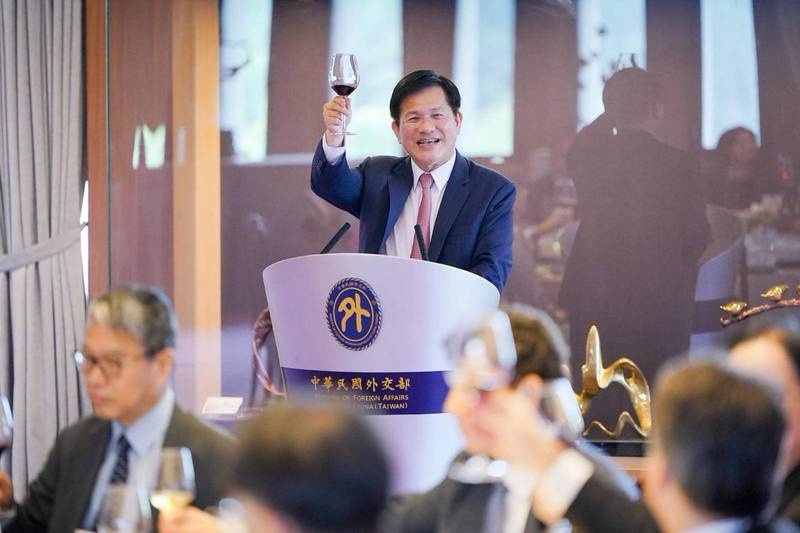 外交部長林佳龍設宴歡迎美國聯邦眾議院「預算委員會」民主黨首席議員博伊爾訪問團