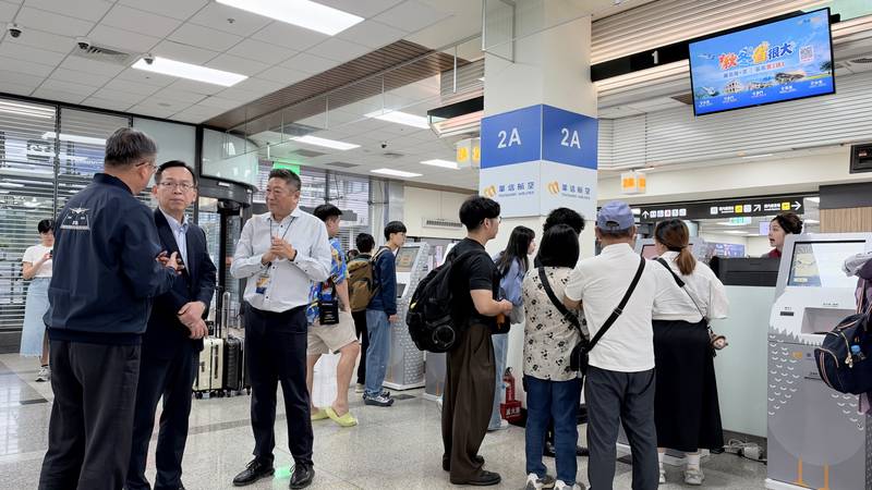 林國顯視察雙十節連假疏運,籲旅客留意天候、妥善規劃行程