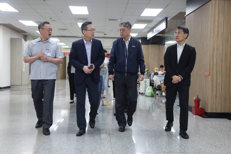 林國顯視察雙十節連假疏運,籲旅客留意天候、妥善規劃行程