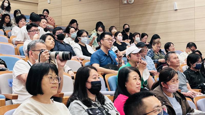 科技與人文關懷並進! 中市教育創新國際論壇聚焦AI與SEL應用