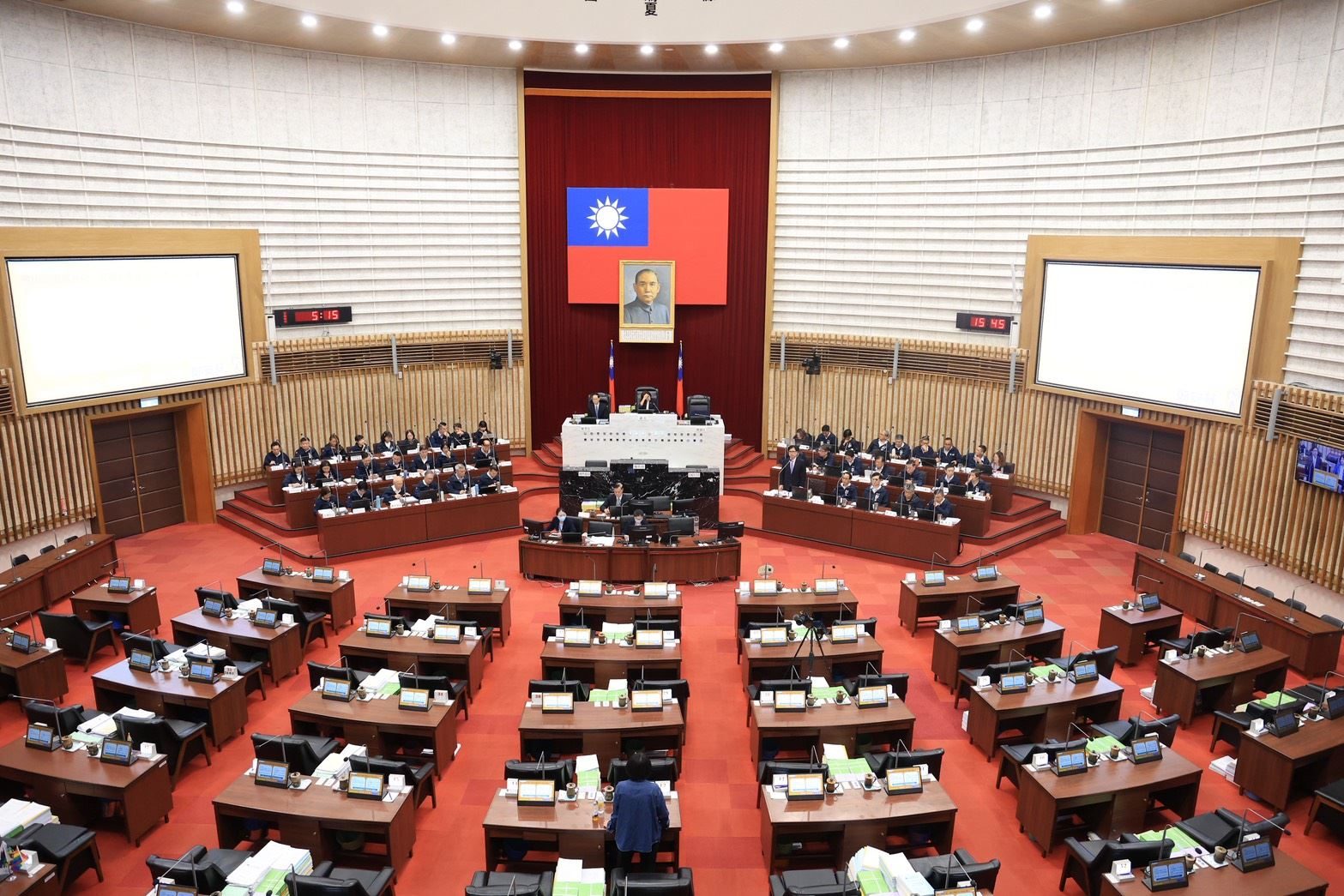 議員肯定6年高雄的轉變躍進 陳其邁感謝各界支持共促高雄進步