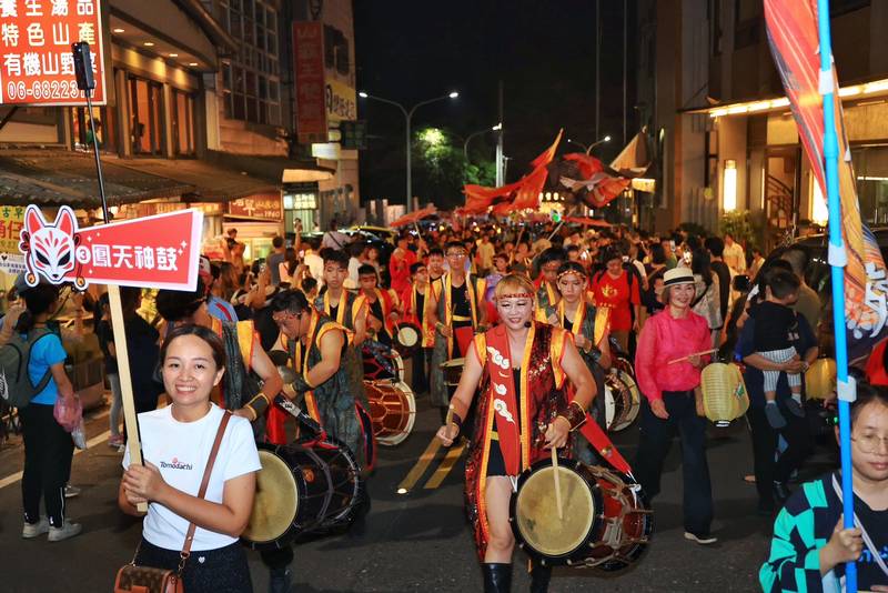 入秋首選!2026關子嶺溫泉美食節10月24日熱鬧登場 夜間踩街、千人品嚐 10月12日上午9時搶先開放報名
