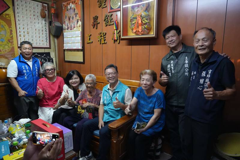 106歲仍看報、看布袋戲 張縣長走訪雲林7位百歲人瑞獻祝福