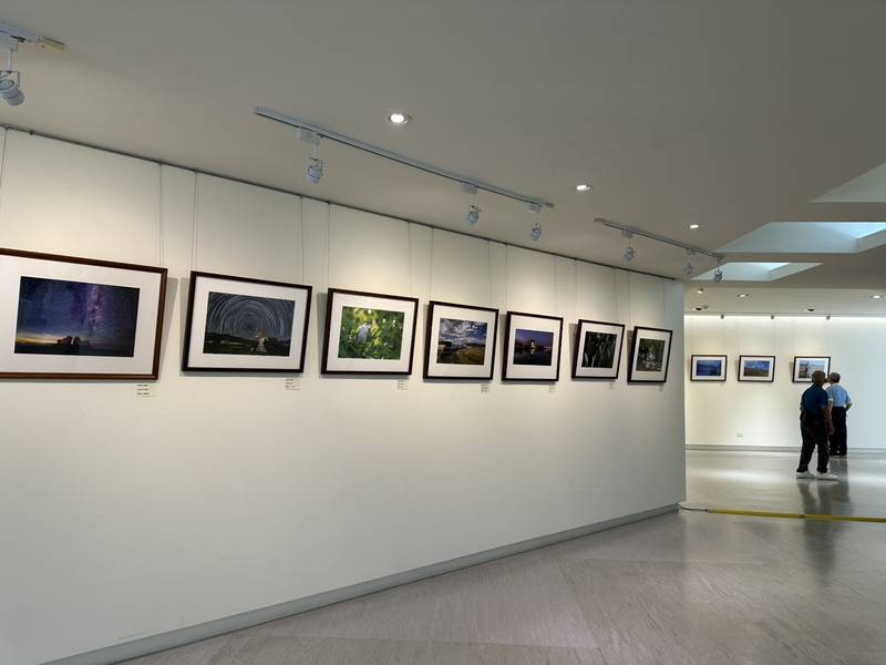 光影.記憶-臺東縣東海岸攝影學會會員聯展登場 89件影像作品記錄自然與人文 保存臺東記憶