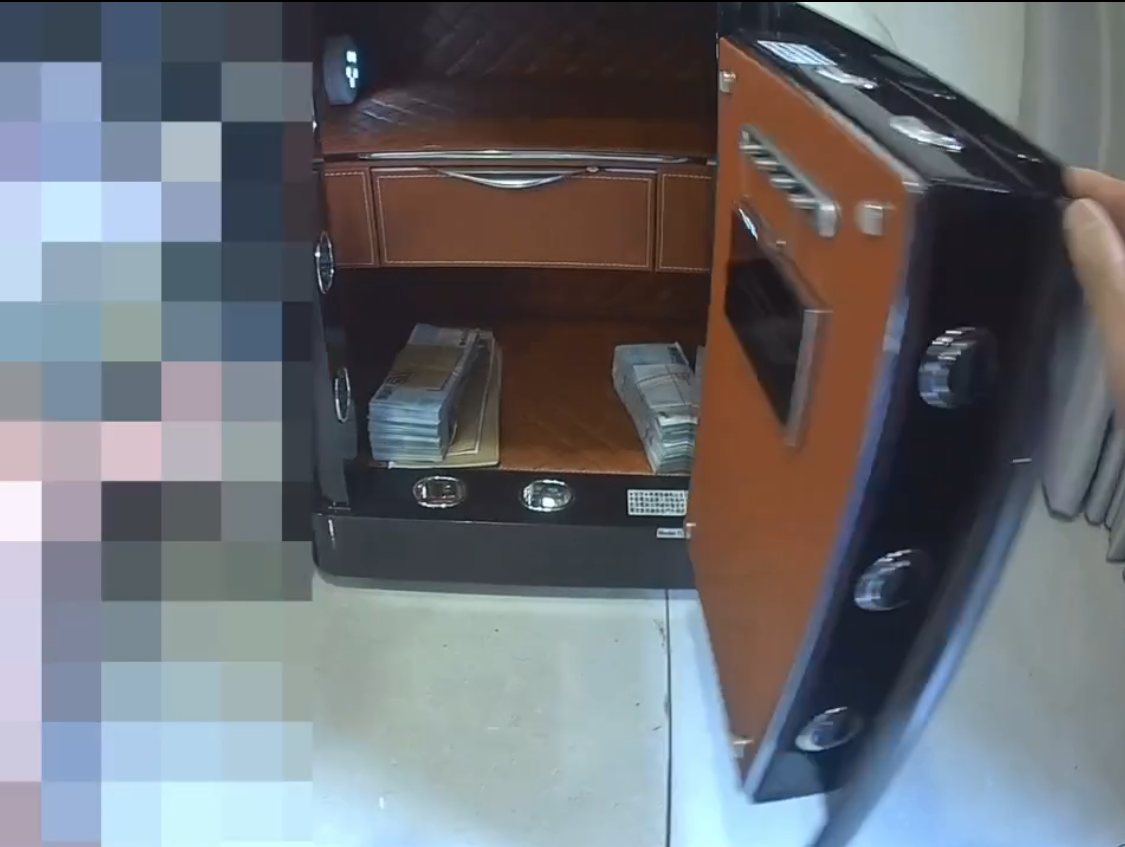 保險箱內查獲現金