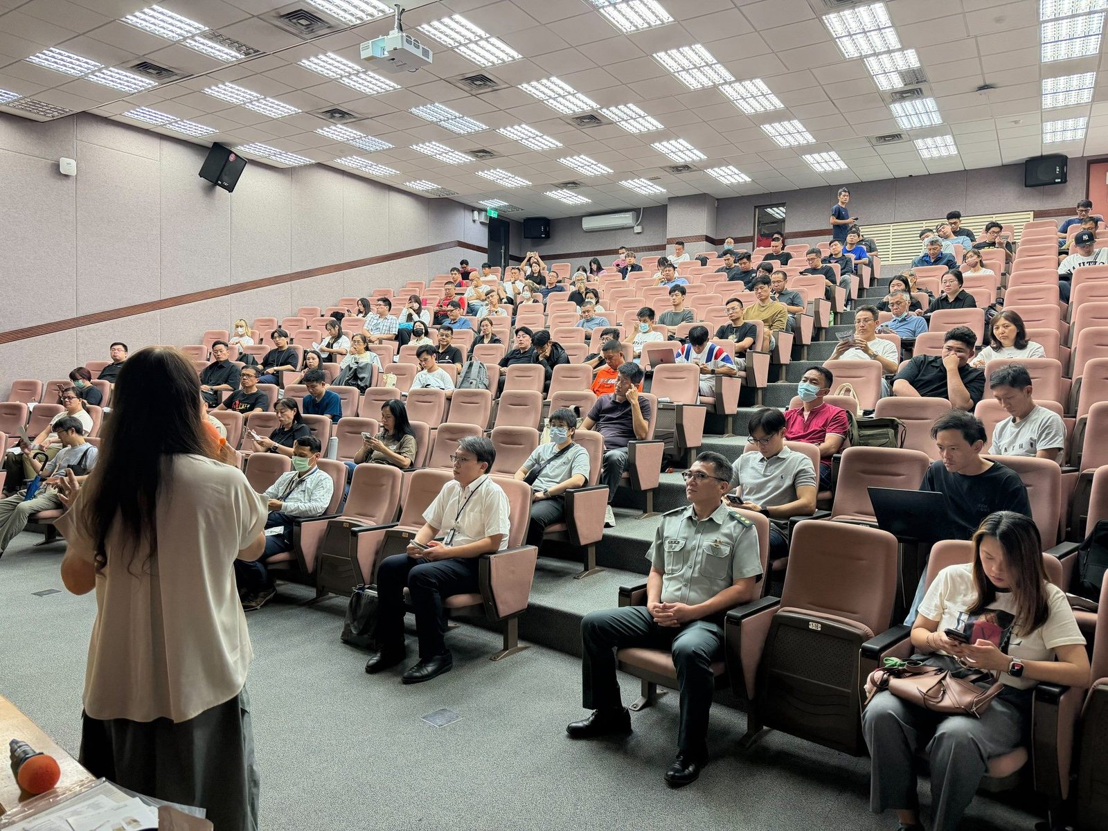 校園防毒先部署　106名第一線防毒人員實作唾液快篩