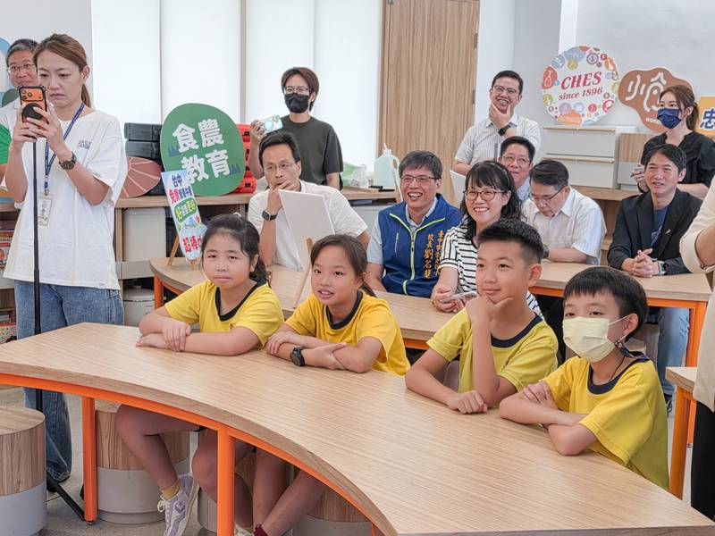 9200個孩子的心聲！中市免費營養午餐首階段滿意度逾68%勝去年 鄭副市長：「這一味」學生最愛