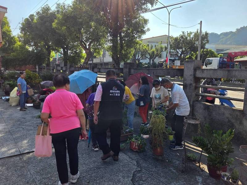 綠意生活從日常做起!中市石岡清潔隊邀市民垃圾減量 回收共築潔淨家園
