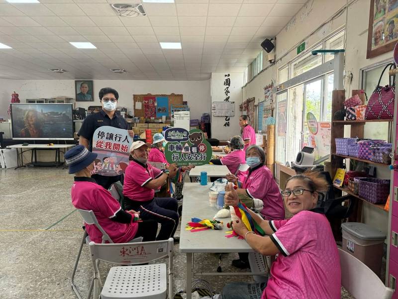 雙十國慶人車潮將至 東河警前進文健站籲部落路段減速停讓