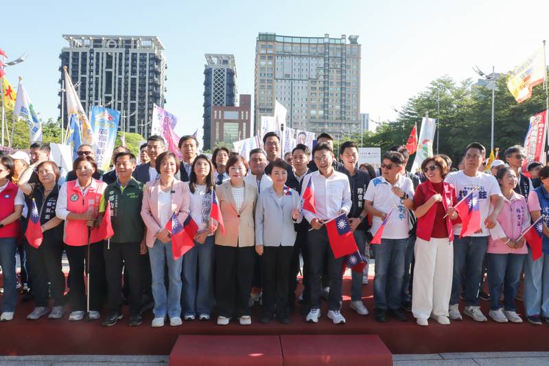 堅守做好做滿承諾!盧市長任內最後一次主持國慶升旗典禮 感謝市民8年幸福相伴 宣示「5個堅持」守護家園