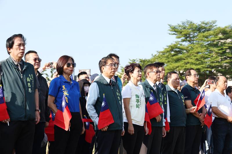 黃偉哲與市民歡慶雙十國慶 攜手邁向永續宜居台南
