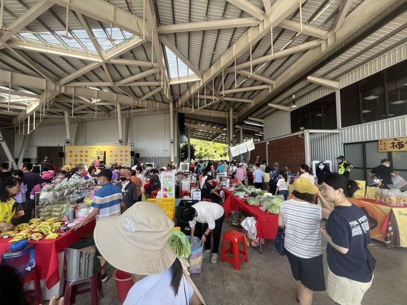 秋風吹起好「柿」成雙！2026新埔柿餅節今登場 縣府邀民眾體驗金黃秋日風情