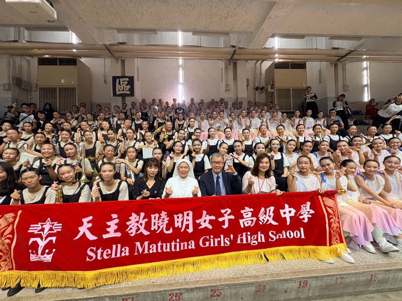青春齊聚國慶舞臺 學生展現多元文化與創意活力 教育部部長慰勉國慶參演師生