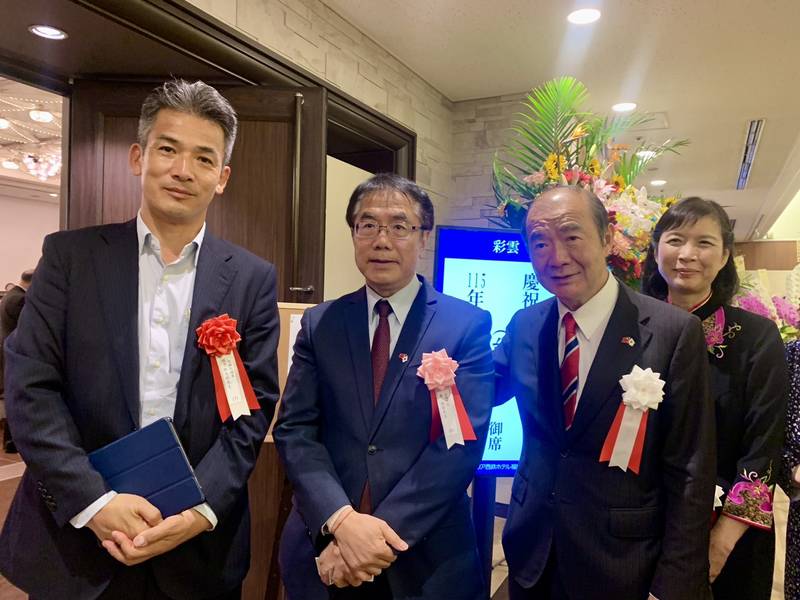與日本好朋友分享國慶喜悅 黃偉哲帶台南農產亮相福岡國慶酒會