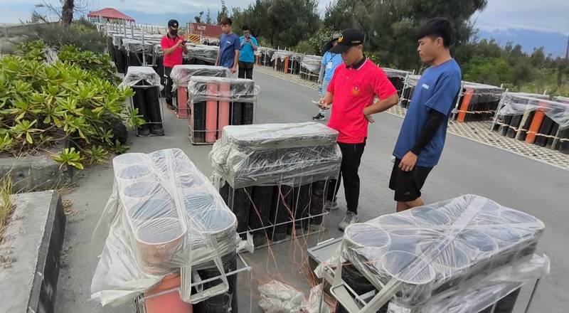 115年國慶煙火璀璨登場 臺東縣消防局動員133名警義消陸空嚴密警戒 迅速撲滅活水湖零星火點確保安全圓滿