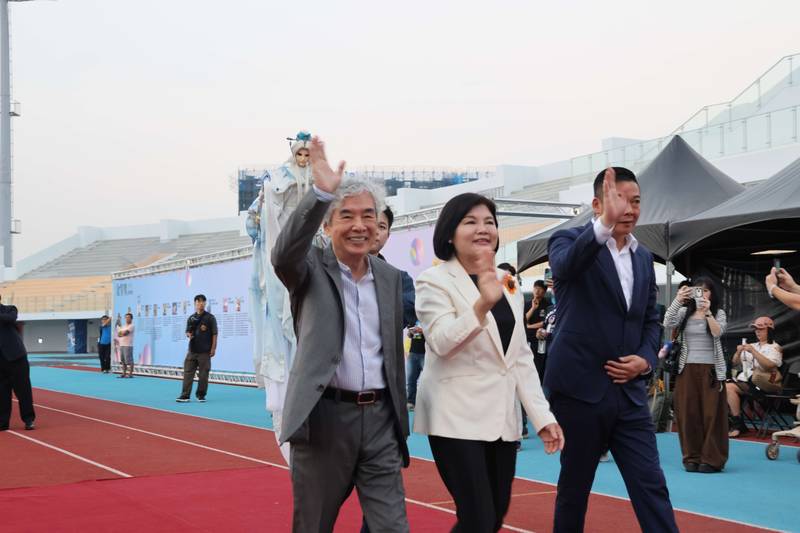 第20屆金掌獎頒獎典禮隆重登場  張麗善縣長期許深耕布袋戲 讓台灣在地藝術閃耀國際