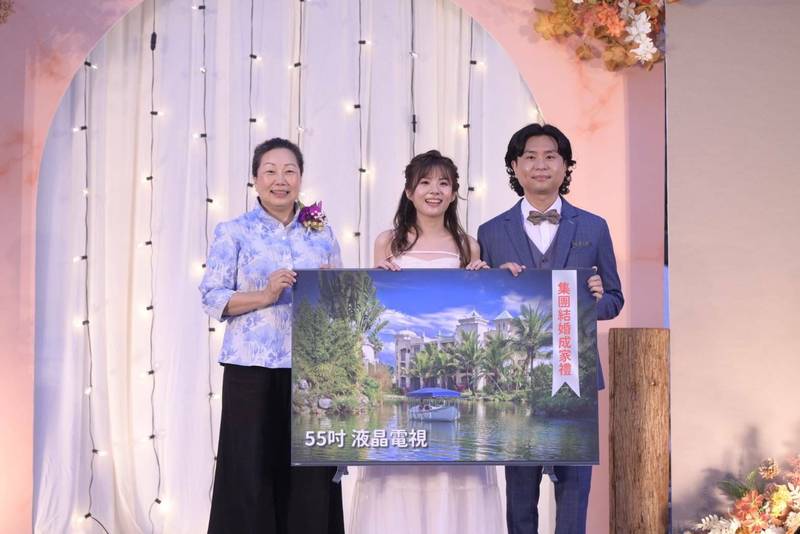 把幸福寫進花蓮的秋天！30對新人共赴「縱谷豐年・洄瀾好囍」花蓮縣115年秋季集團結婚登場　徐榛蔚見證幸福誓言、攜手理想大地打造秋日幸福盛典