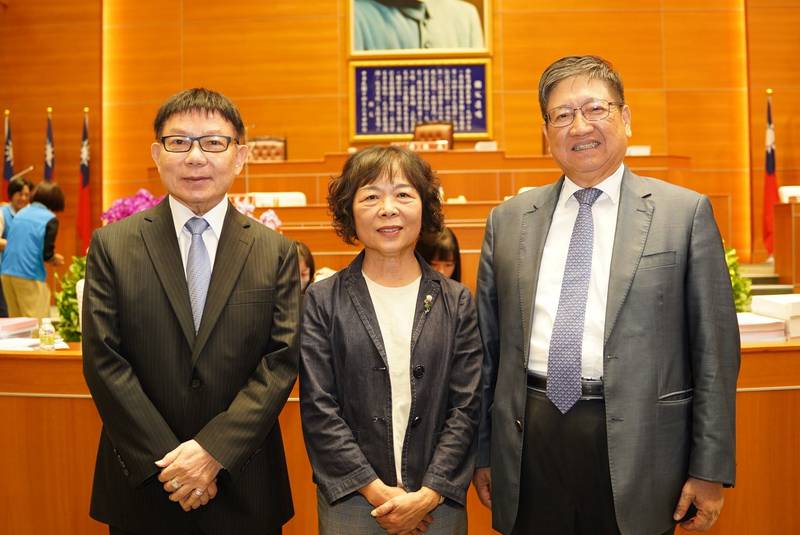 吳菊花議員總質詢  關注幼兒托育及長者福利