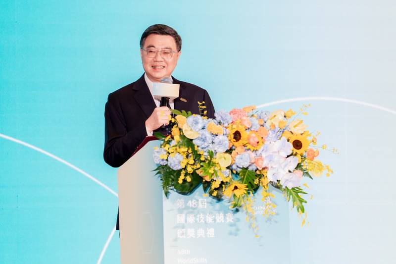 技能國手閃耀世界!臺灣勇奪全球第3 卓榮泰院長親頒獎座 肯定3金3銀7銅30優勝亮眼佳績