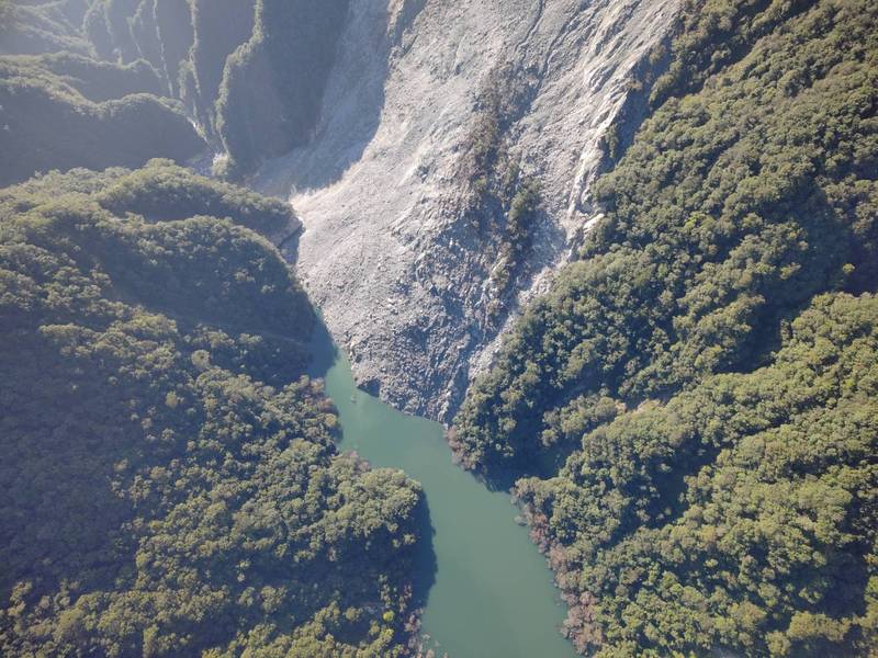 115年10月13日 萬里溪堰塞湖現況資訊