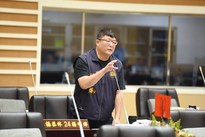 楊明燁廖秀紅徐筱菁總質詢 關注交通、校園安全及廚餘處理議題