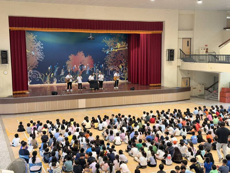 中市輔導4個視障樂團 今年完成42場演出拓展就業機會