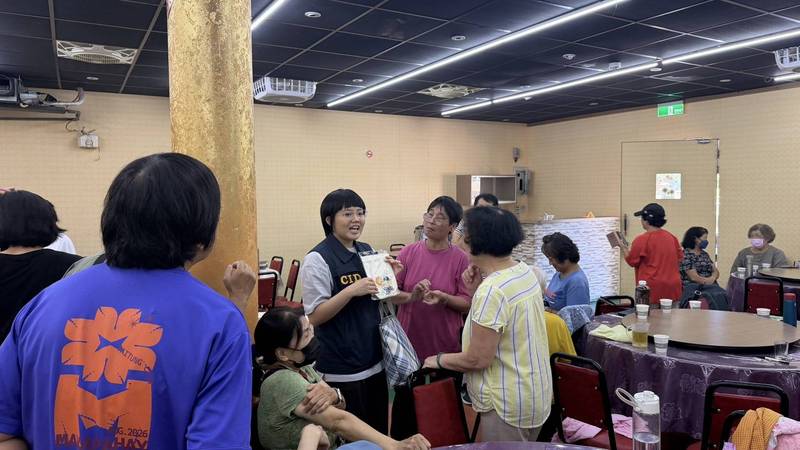 警民合作守護樂齡安全 東警刑大深入社區推動高齡反詐騙宣導